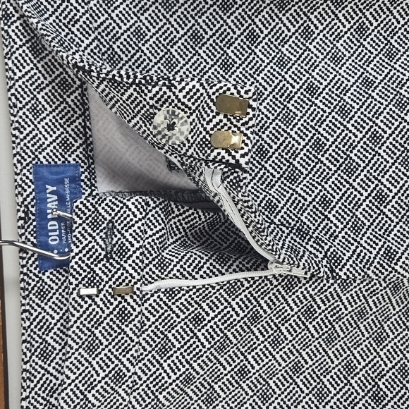 Old Navy Harper Mid-rise black & white  pants - Picture 4 of 6